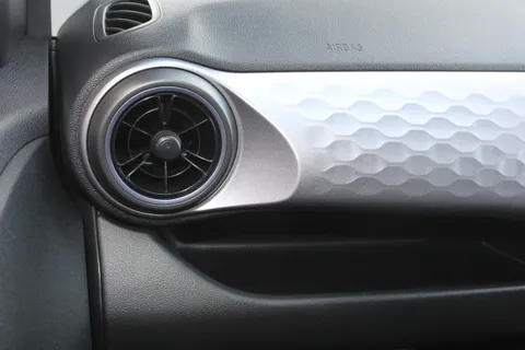 EA25YLV Hyundai i10 1.0 [63] Premium 5dr Auto [Nav] Thumbnail #9