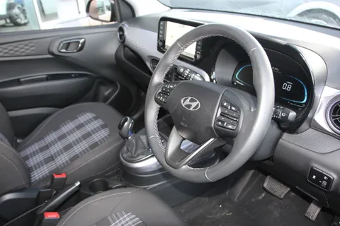 EA25YLV Hyundai i10 1.0 [63] Premium 5dr Auto [Nav] Thumbnail #15