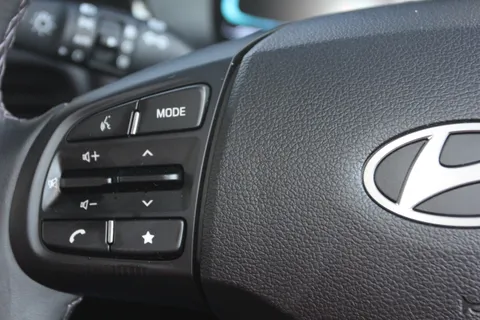 EA25YLV Hyundai i10 1.0 [63] Premium 5dr Auto [Nav] Thumbnail #18