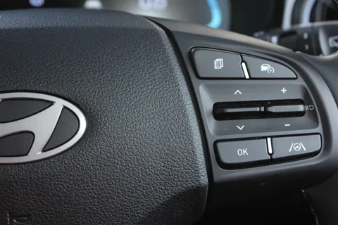 EA25YLV Hyundai i10 1.0 [63] Premium 5dr Auto [Nav] Thumbnail #19