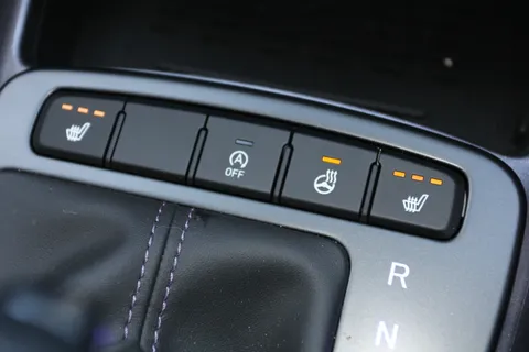 EA25YLV Hyundai i10 1.0 [63] Premium 5dr Auto [Nav] Thumbnail #23