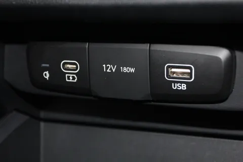 EA25YLV Hyundai i10 1.0 [63] Premium 5dr Auto [Nav] Thumbnail #24