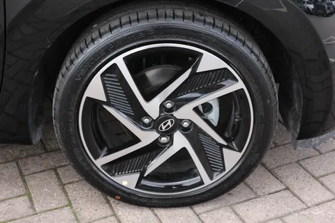 ML26WNJ Hyundai i10 1.2 [79] Premium 5dr Auto [Nav] Thumbnail #7