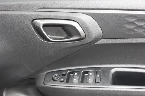 ML26WNJ Hyundai i10 1.2 [79] Premium 5dr Auto [Nav] Thumbnail #15