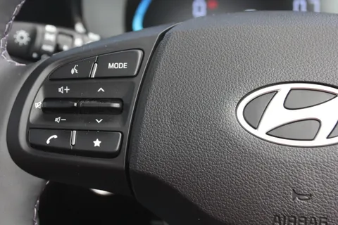 ML26WNJ Hyundai i10 1.2 [79] Premium 5dr Auto [Nav] Thumbnail #19