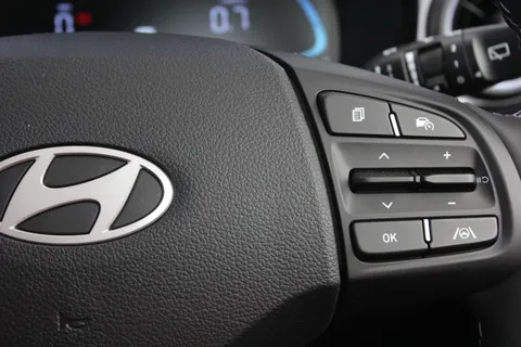 ML26WNJ Hyundai i10 1.2 [79] Premium 5dr Auto [Nav] Thumbnail #20