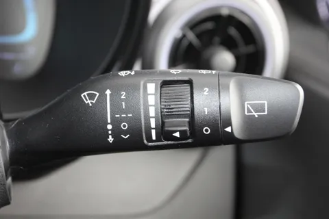 ML26WNJ Hyundai i10 1.2 [79] Premium 5dr Auto [Nav] Thumbnail #22