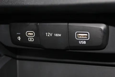 ML26WNJ Hyundai i10 1.2 [79] Premium 5dr Auto [Nav] Thumbnail #25