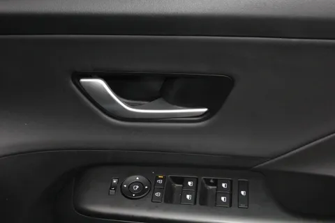 MT26TLV Hyundai Kona 1.6 Hybrid 138 Advance 5dr DCT Thumbnail #5