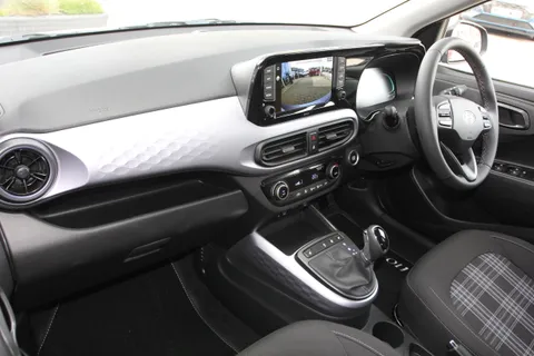 MT26UXN Hyundai i10 1.2 [79] Premium 5dr Auto [Nav] Thumbnail #9