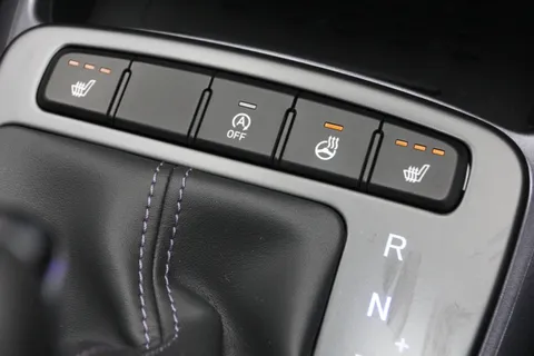 MT26UXN Hyundai i10 1.2 [79] Premium 5dr Auto [Nav] Thumbnail #24