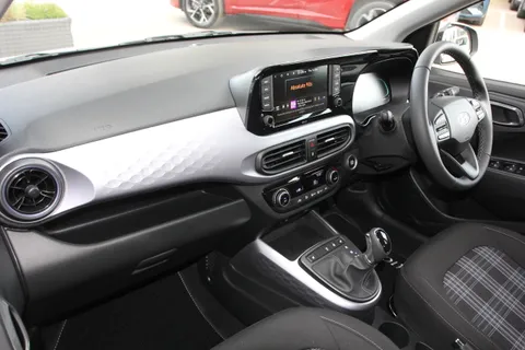 MV26WWS Hyundai i10 1.2 [79] Premium 5dr Auto [Nav] Thumbnail #9