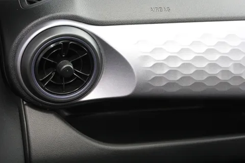 MV26WWS Hyundai i10 1.2 [79] Premium 5dr Auto [Nav] Thumbnail #10