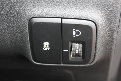 MV26WWS Hyundai i10 1.2 [79] Premium 5dr Auto [Nav] Thumbnail #17