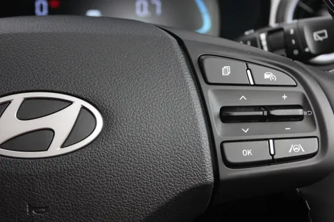 MV26WWS Hyundai i10 1.2 [79] Premium 5dr Auto [Nav] Thumbnail #20