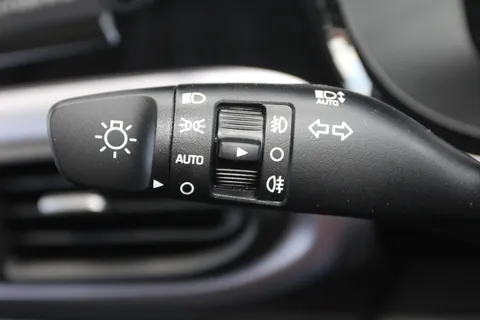 MV26WWS Hyundai i10 1.2 [79] Premium 5dr Auto [Nav] Thumbnail #21