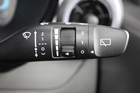 MV26WWS Hyundai i10 1.2 [79] Premium 5dr Auto [Nav] Thumbnail #22