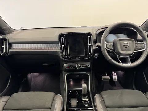 BT22DPY Volvo XC40 2.0 B4P R DESIGN 5dr AWD Auto [7 speed] Thumbnail #17