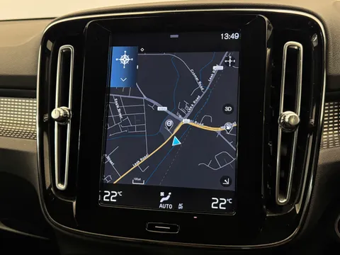 BT22DPY Volvo XC40 2.0 B4P R DESIGN 5dr AWD Auto [7 speed] Thumbnail #33