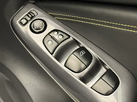 DN22AOG Nissan Juke 1.0 DiG-T 114 Kiiro 5dr DCT Thumbnail #20