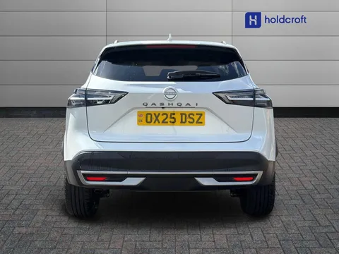 OX25DSZ Nissan Qashqai 1.3 DiG-T MH 158 N-Connecta 5dr Xtronic Thumbnail #5