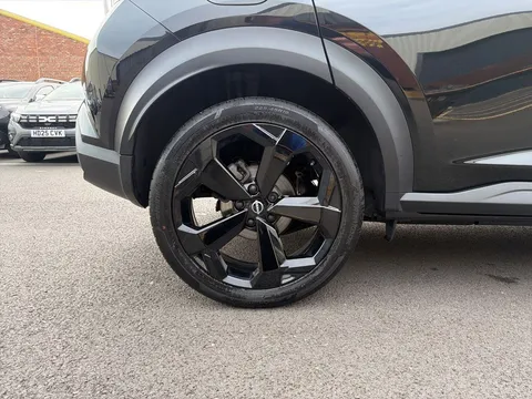 OW25EFT Nissan Juke 1.0 DiG-T Tekna 5dr Thumbnail #9