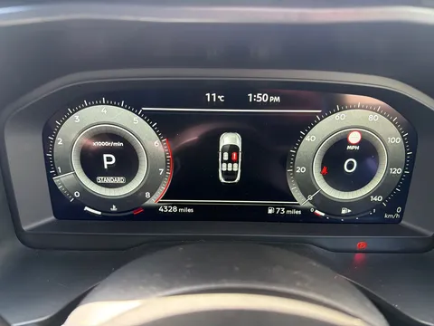 OX25DSZ Nissan Qashqai 1.3 DiG-T MH 158 N-Connecta 5dr Xtronic Thumbnail #13