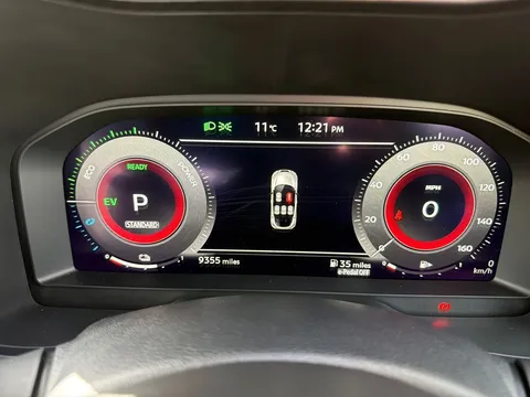 OW74YGU Nissan Juke 1.6 Hybrid Tekna 5dr Auto Thumbnail #13