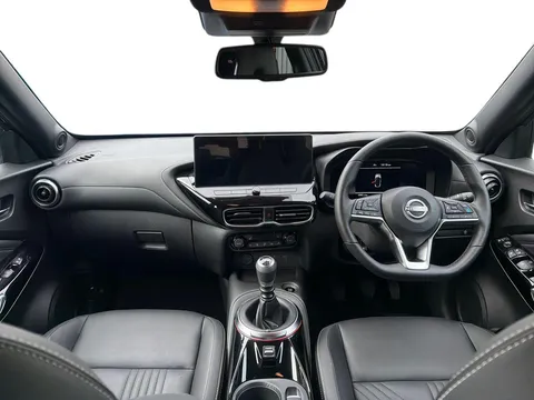 OW25EFT Nissan Juke 1.0 DiG-T Tekna 5dr Thumbnail #12