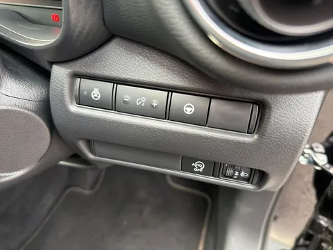 OW25EFT Nissan Juke 1.0 DiG-T Tekna 5dr Thumbnail #24