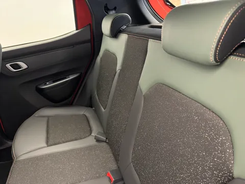 NA74XKT Dacia Spring 27kWh Extreme 65 48kW 5dr Auto Thumbnail #10