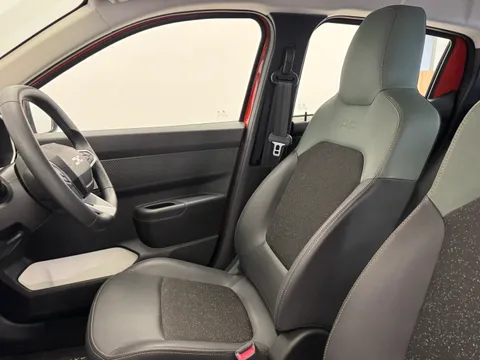 NA74XKT Dacia Spring 27kWh Extreme 65 48kW 5dr Auto Thumbnail #13