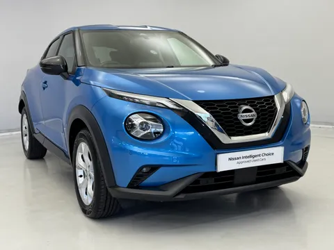 2 of 35 for NISSAN JUKE 1.0 DiG-T N-Connecta 5dr