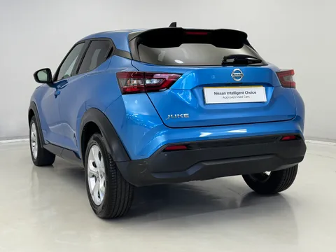 9 of 35 for NISSAN JUKE 1.0 DiG-T N-Connecta 5dr