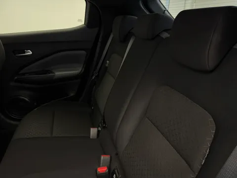 12 of 35 for NISSAN JUKE 1.0 DiG-T N-Connecta 5dr