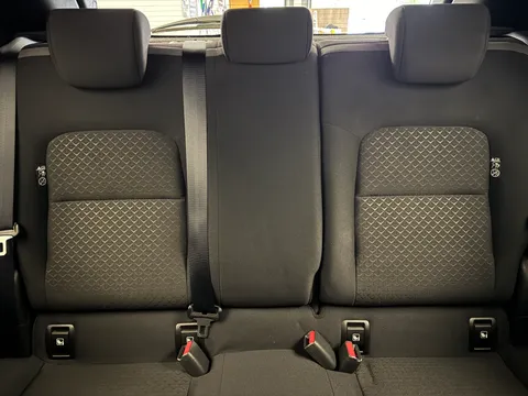 16 of 35 for NISSAN JUKE 1.0 DiG-T N-Connecta 5dr