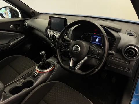 20 of 35 for NISSAN JUKE 1.0 DiG-T N-Connecta 5dr