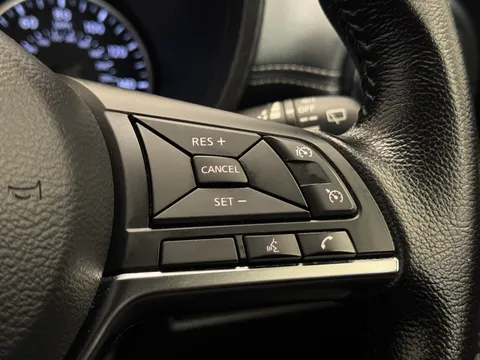 22 of 35 for NISSAN JUKE 1.0 DiG-T N-Connecta 5dr