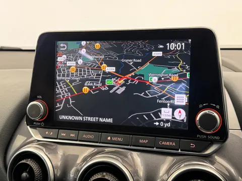 24 of 35 for NISSAN JUKE 1.0 DiG-T N-Connecta 5dr