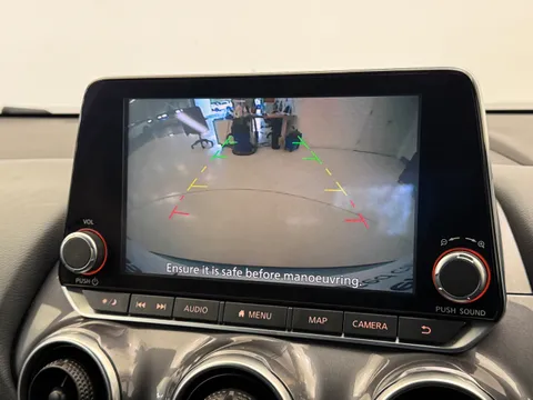 25 of 35 for NISSAN JUKE 1.0 DiG-T N-Connecta 5dr