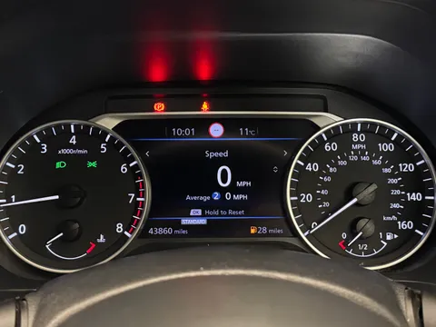 27 of 35 for NISSAN JUKE 1.0 DiG-T N-Connecta 5dr