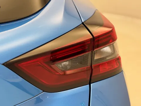 32 of 35 for NISSAN JUKE 1.0 DiG-T N-Connecta 5dr