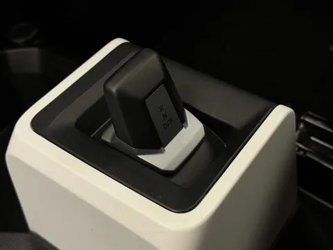 NA74XKV Dacia Spring 27kWh Extreme 65 48kW 5dr Auto Thumbnail #16