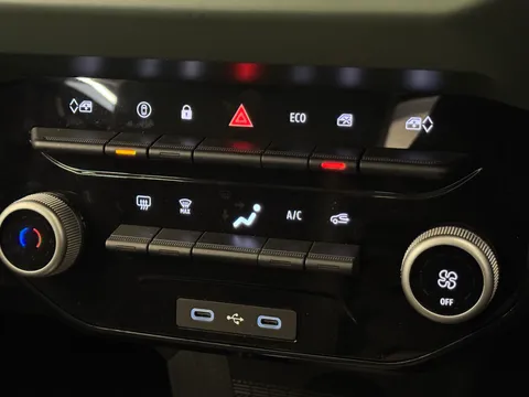 NA74XKV Dacia Spring 27kWh Extreme 65 48kW 5dr Auto Thumbnail #26