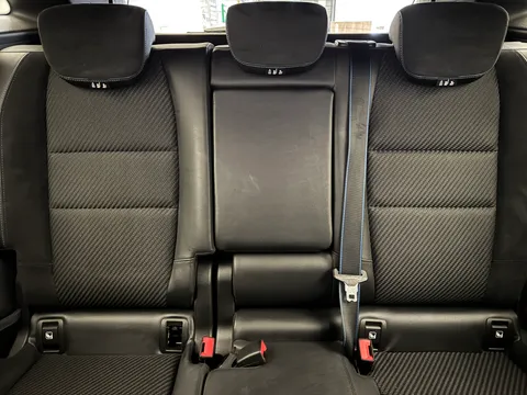 YO73LWX Renault Austral E-Tech FHEV Techno Esprit Alpine 5dr Auto Thumbnail #16