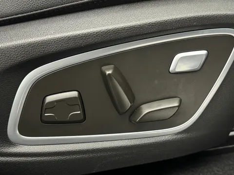 YO73LWX Renault Austral E-Tech FHEV Techno Esprit Alpine 5dr Auto Thumbnail #19