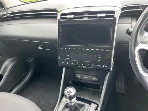 LX72ZFG Hyundai Tucson 1.6 TGDi SE Connect 5dr 2WD Thumbnail #14
