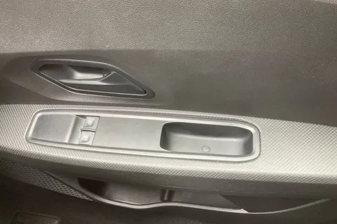 NA22DFG Dacia Sandero 1.0 Tce Essential 5dr Thumbnail #20