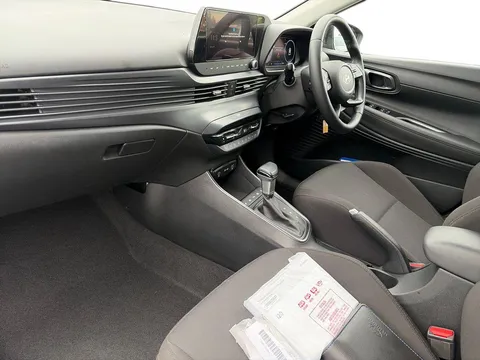 EA25YXP Hyundai i20 1.0T GDi Premium 5dr DCT Thumbnail #13