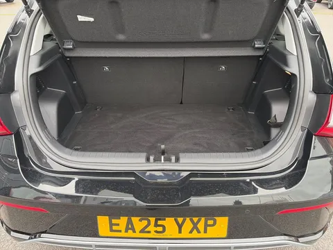 EA25YXP Hyundai i20 1.0T GDi Premium 5dr DCT Thumbnail #27